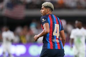 世体：阿劳霍、卡萨多可能代替库巴西、佩德里首发迎战埃尔切